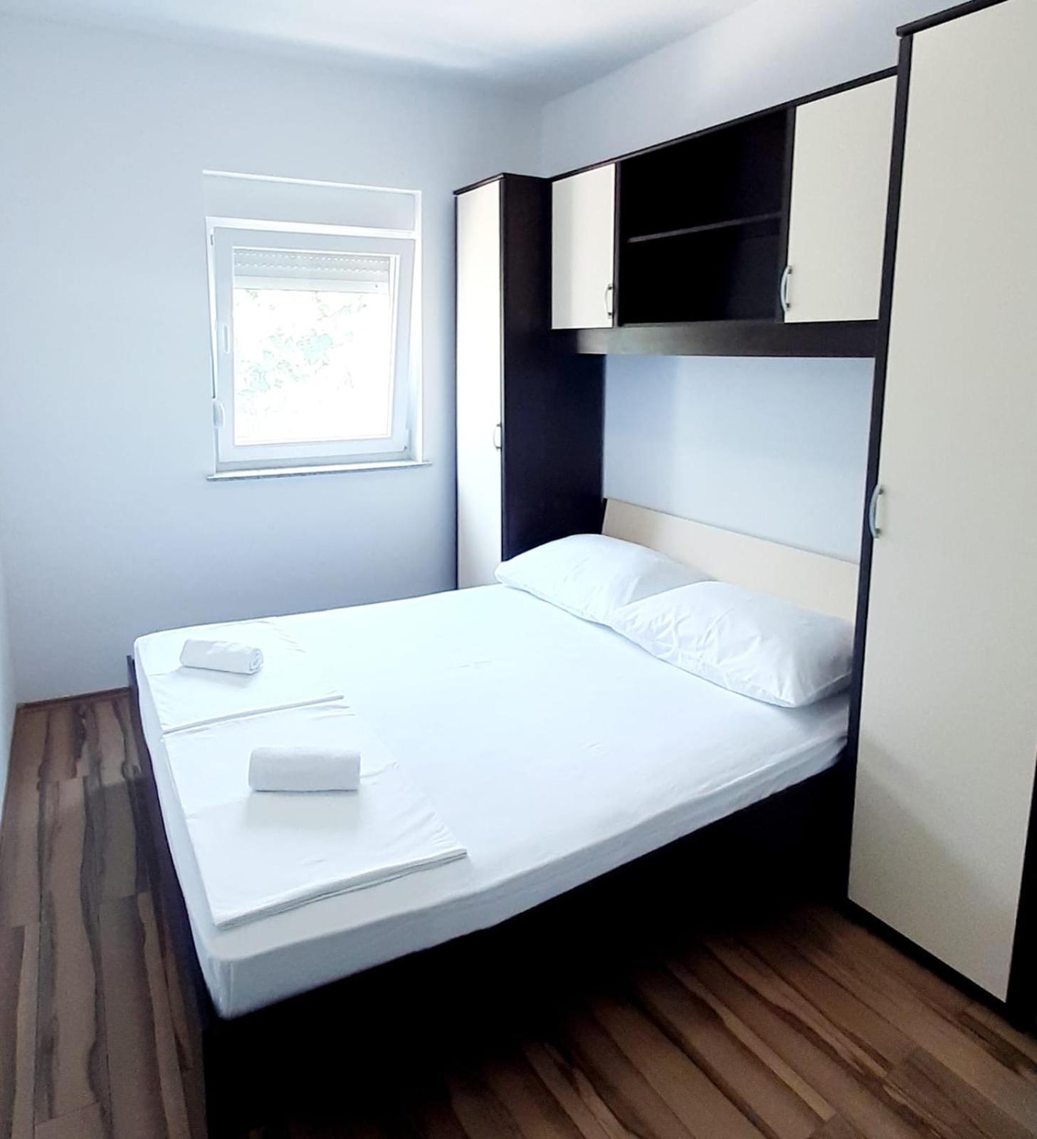Apartments Maretic 曼德雷 客房 照片